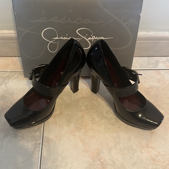 Jessica Simpson Patent Leather Heels- Mary Jane Style - Picture 2 of 6